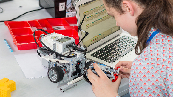Physical Computing & Robotics
